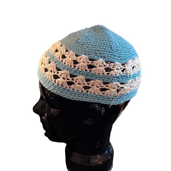 Skull hat   - Picture 1 of 2